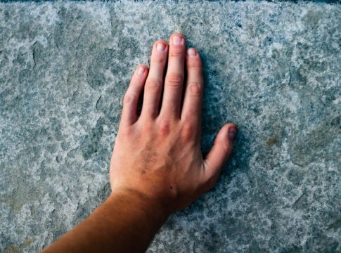 The Truth About Left-Handed People Dying Younger — General trivia by Trivia Daily